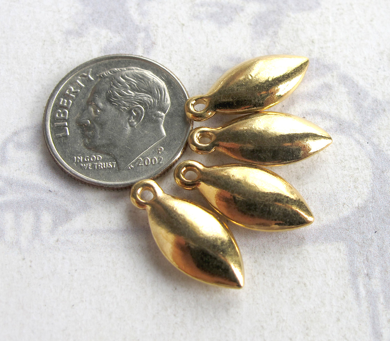 Vintage Gold Plated Pointed Drop Pendulum Charms | Brooklyn Charm