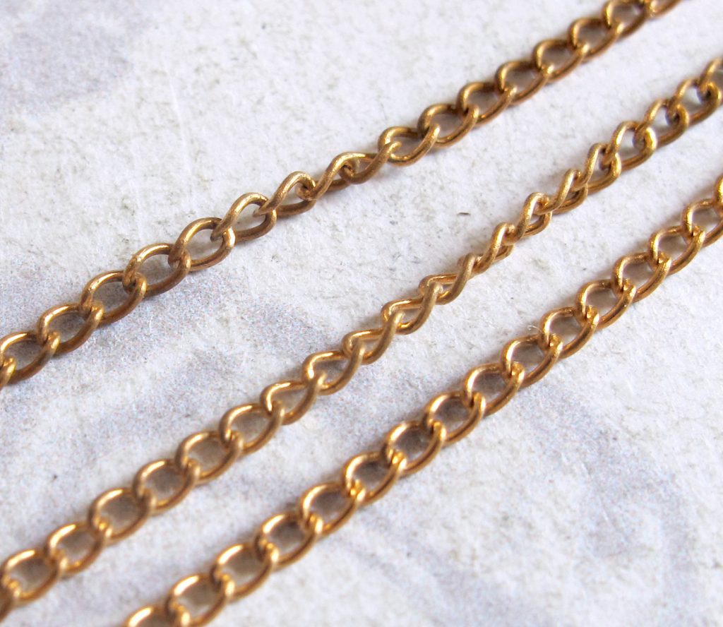 Vintage Red Brass Curb Chain – Soldered | Brooklyn Charm