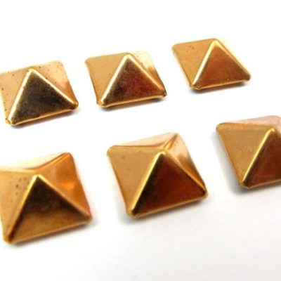 vintage brass 3d pyramid no bail