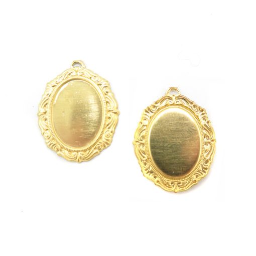 oval cabochon finding pendant -